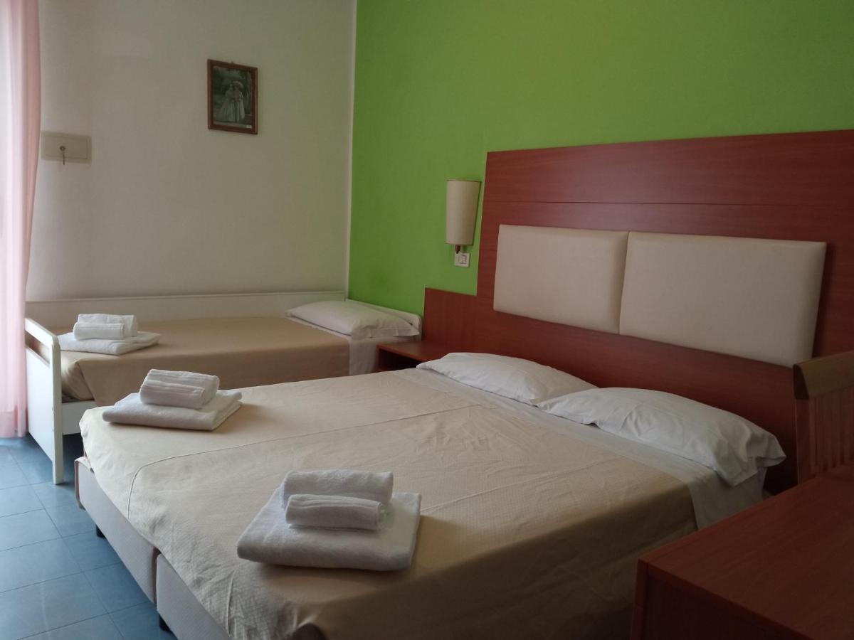 Hotel Helios Beach Milano Marittima Exteriér fotografie