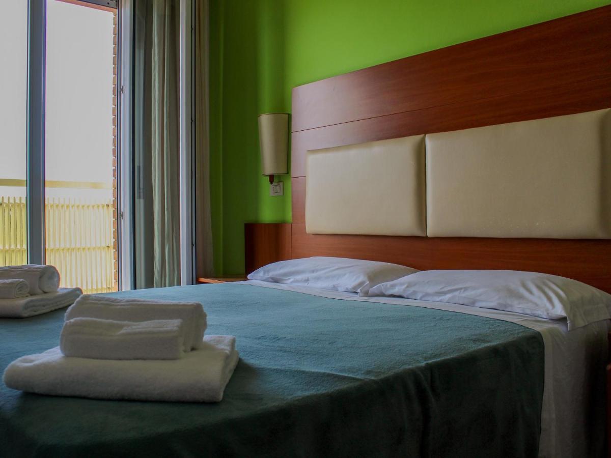Hotel Helios Beach Milano Marittima Exteriér fotografie